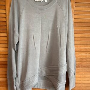 Athleta Gray Criss cross hem crew neck Top size M